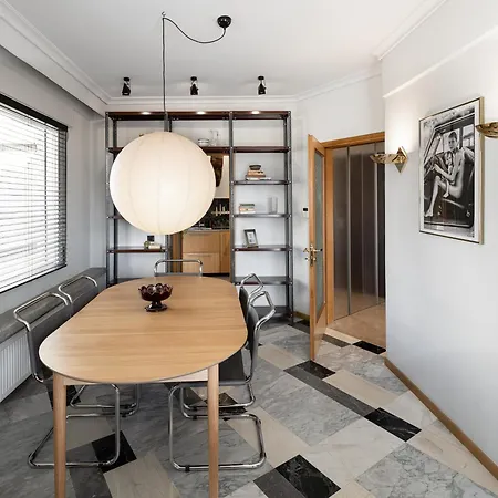 Air Ymca Square Apartment