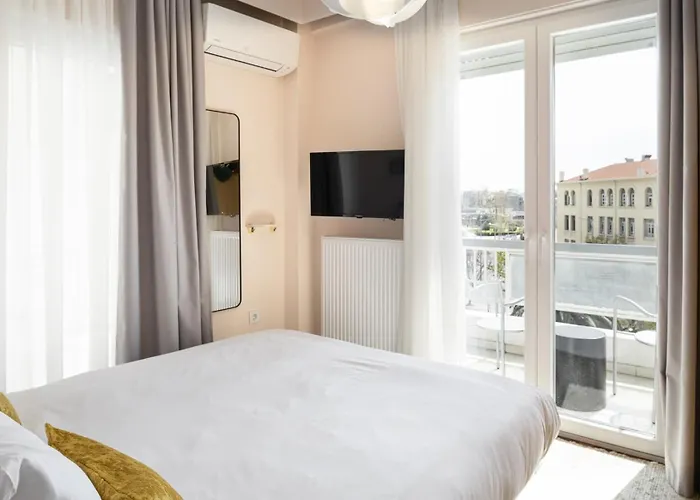 Air Ymca Square Thessaloniki